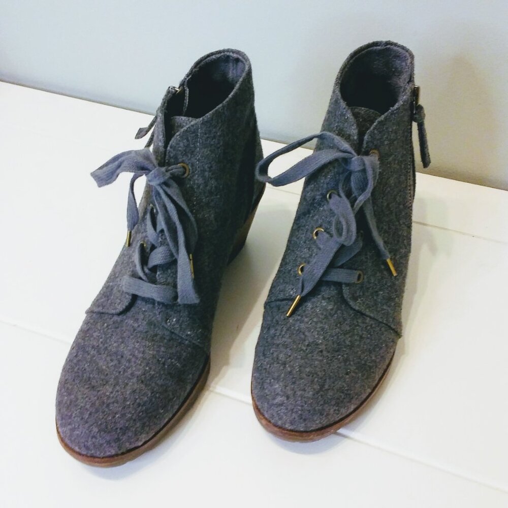 Dr Scholls women ankle wedge zip lace ankle boots mid gray flannel shoes size 8M